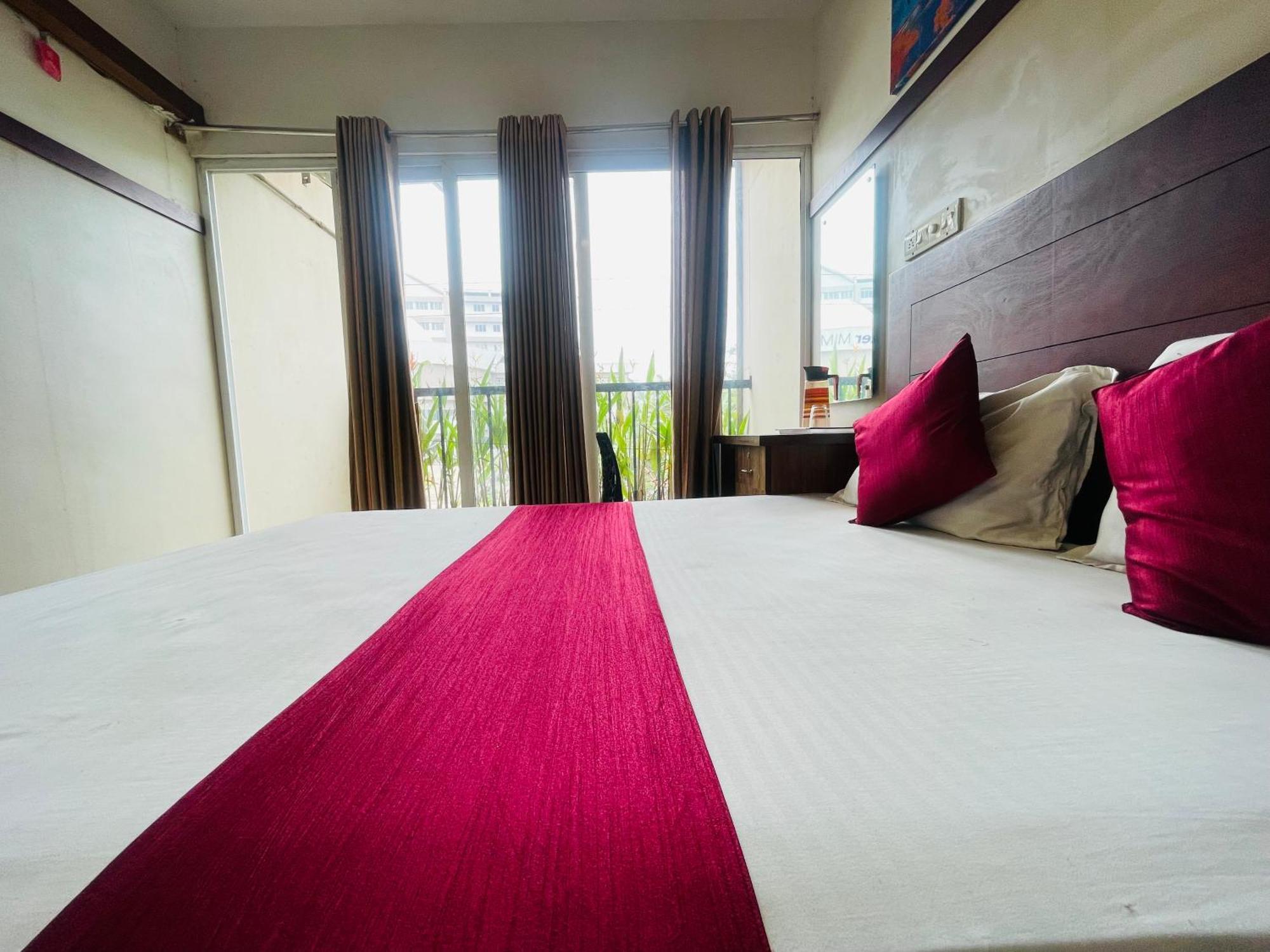 Rio Rooms Mims Calicut Exterior photo